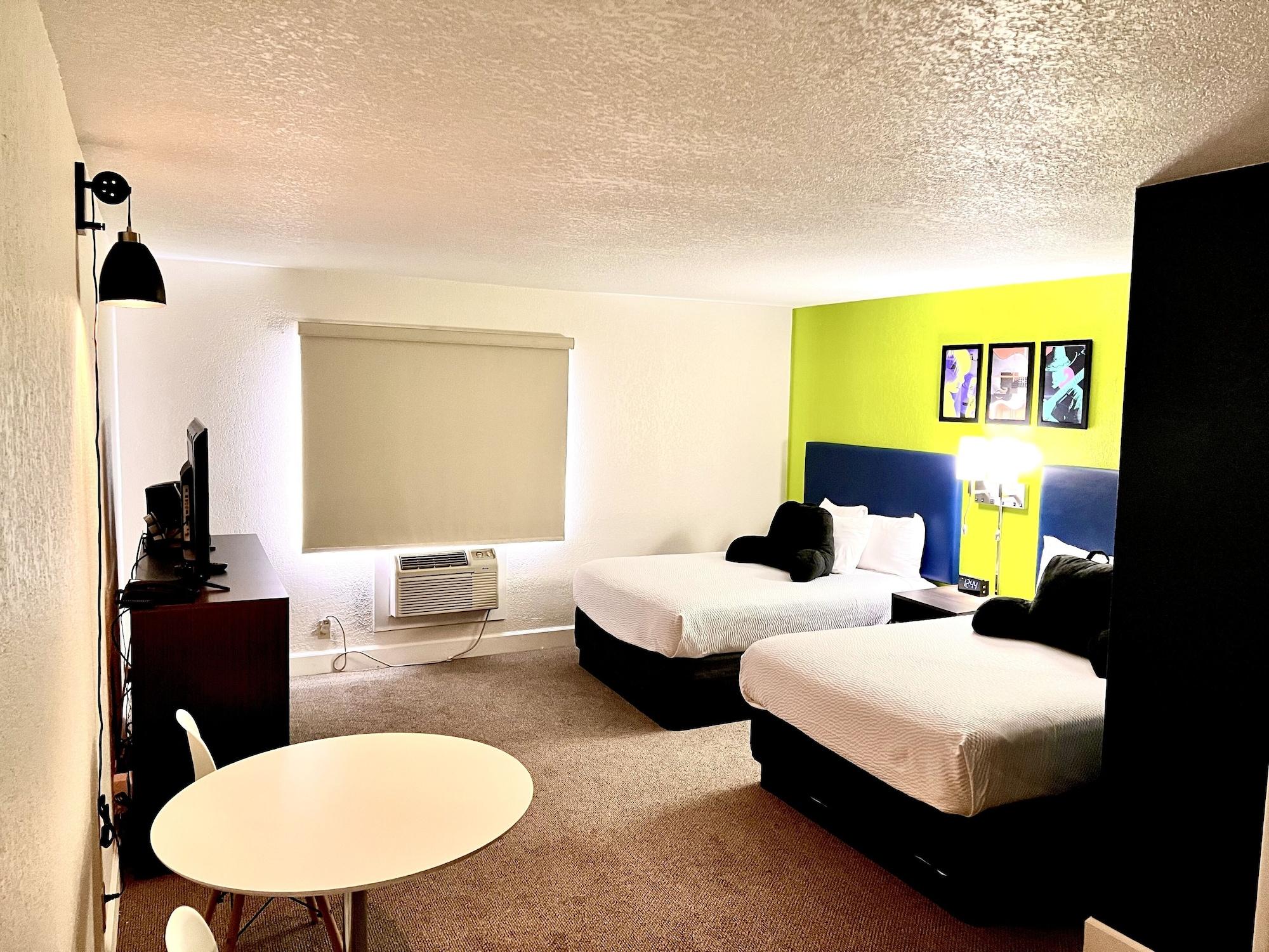 Signature Inn Юджийн Екстериор снимка