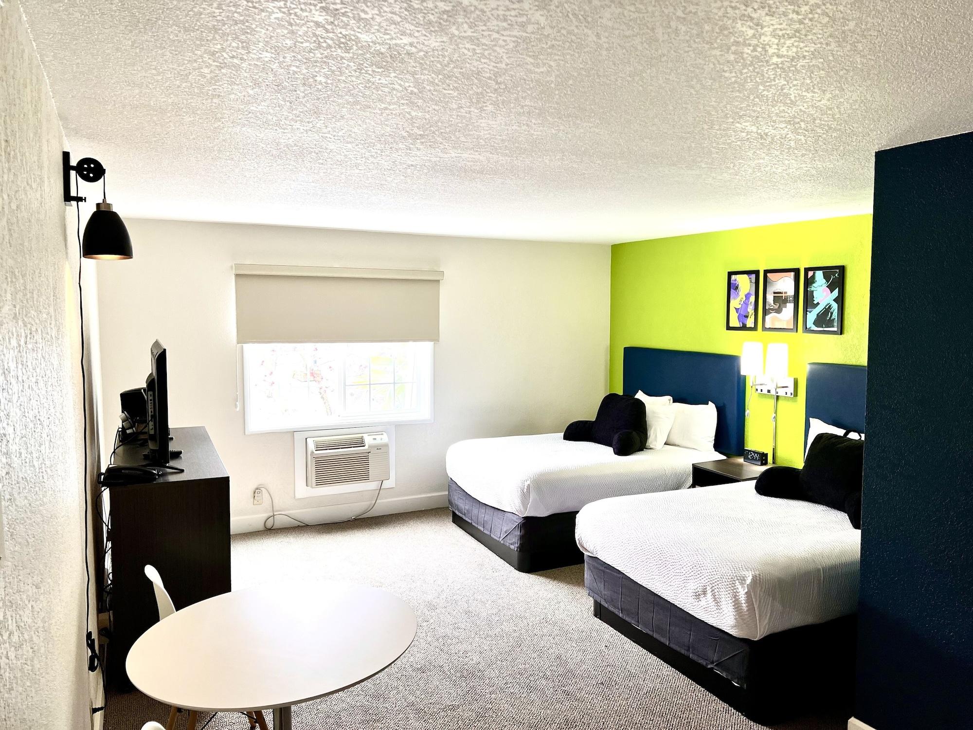 Signature Inn Юджийн Екстериор снимка